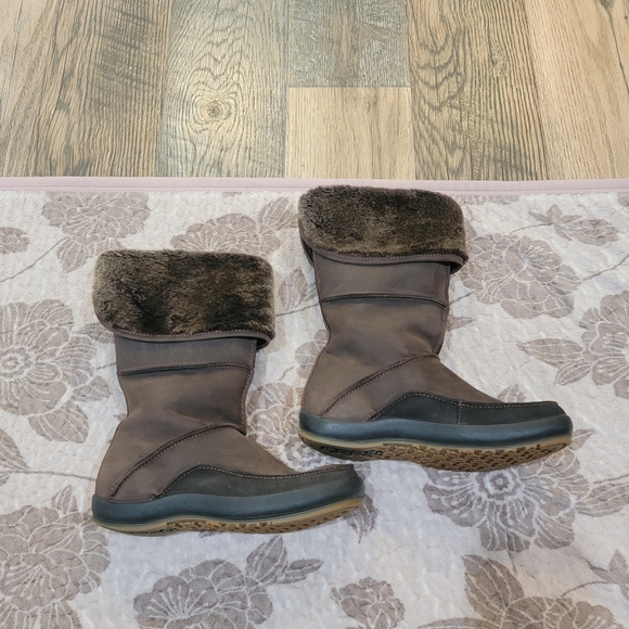 Ecco Suede and wool fold over boots - Picture 2 of 6
